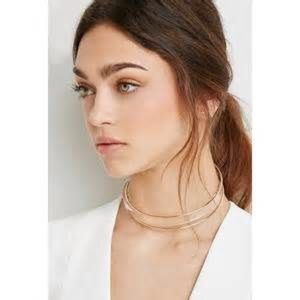 Gold choker necklace