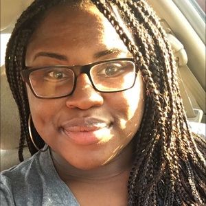 Meet your Posher, Acacia