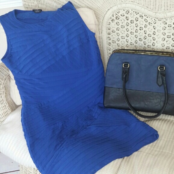 "HOST PICK". 🎀❤️💛💞🎈🎉 - Picture 3 of 4