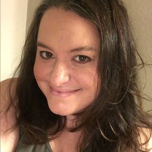 Meet your Posher, Carri