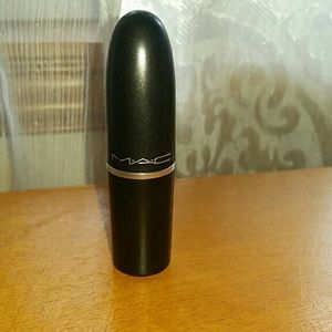 Mac Diva Lipstick