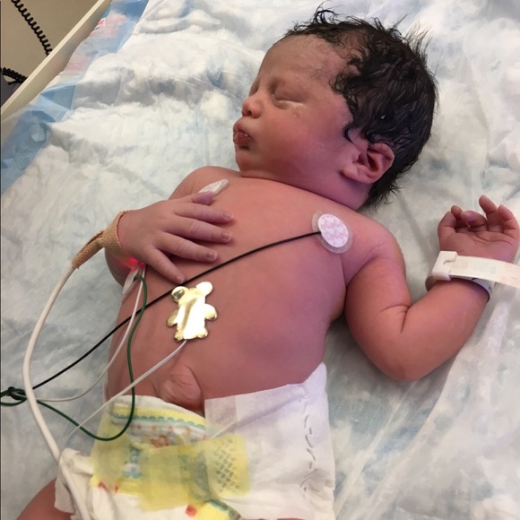 Meet your Posher, Nidia - Picture 7 of 16