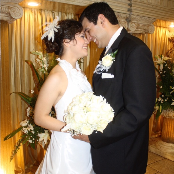 Meet your Posher, Nidia - Picture 2 of 16