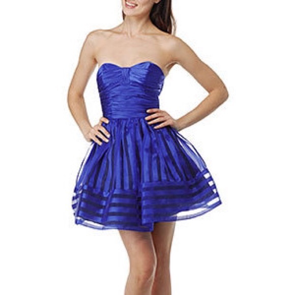 Betsey Johnson Dresses & Skirts - Betsey Johnson Prom Dress
