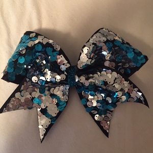 Sequined cheer bow