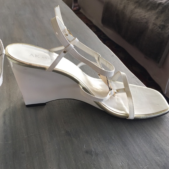 Sandals - Picture 2 of 3