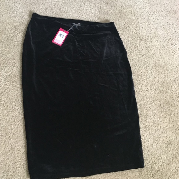 Vince Camuto holiday glam velvet pencil skirt