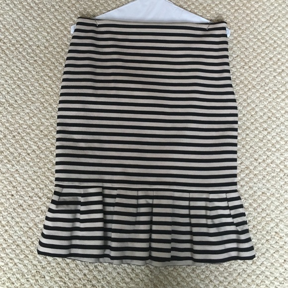 Ruffle White House black market striped skirt