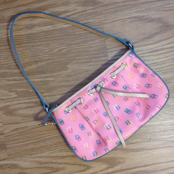 Dooney & Bourke Purse