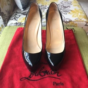 Authentic Christian Louboutin Rolando heels!