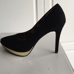 Suede pumps Suede pumps