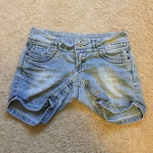 Bongo midi shorts!