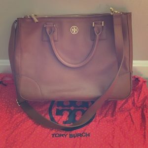 Tory Burch Robinson Saffiano tote