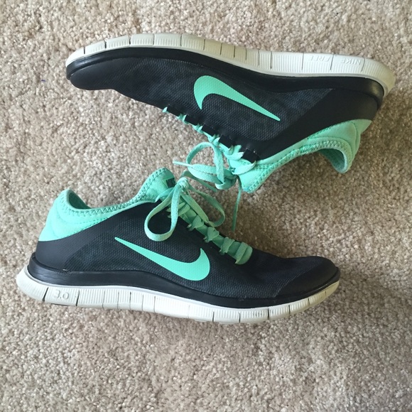 Nike•Free Runs