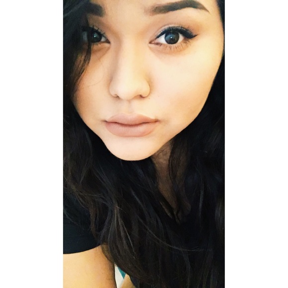 Meet your Posher, Gloria - Picture 1 of 1