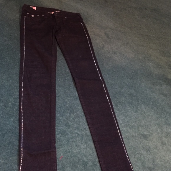SALE!! Authentic RARE size 28 true religion jeans