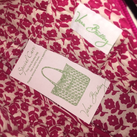 Vera Bradley Pink design purse NWT - Picture 3 of 3