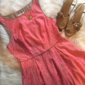 Jessica Simpson lacy dress