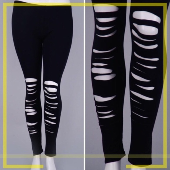 PLUS SIZE LASER CUT LEGGINGS - Picture 2 of 2