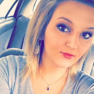 Meet your Posher, Shelbie