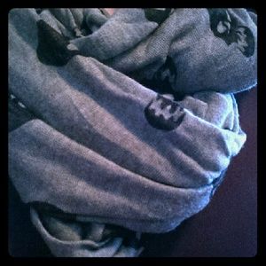 Steve Madden Infinity Skull Scarf