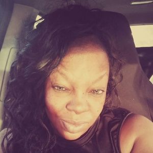 Meet your Posher, Atasha