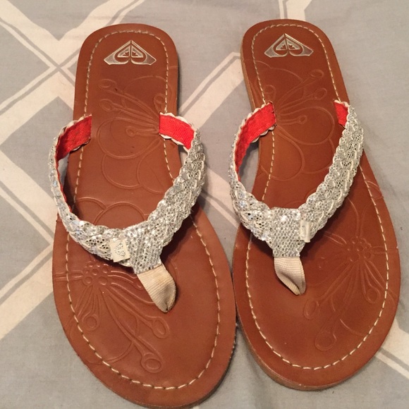 Roxy beach flip flops