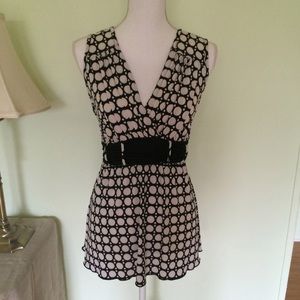 Cocomo black and white dressy sleeveless top