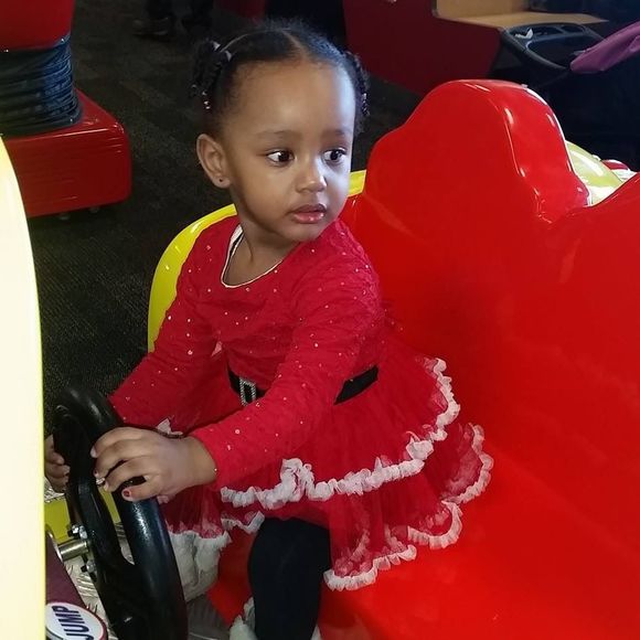 Meet your Posher, Siham - Picture 1 of 1