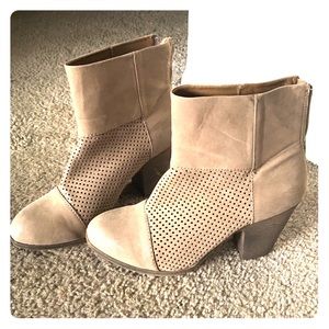 Tan booties!