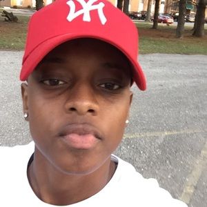 Meet your Posher, Taphia