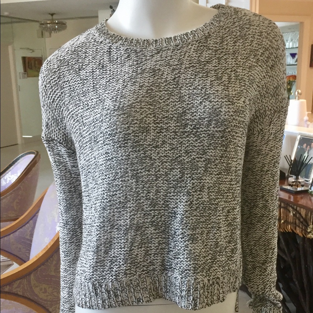 Cropped Black & White Blended Knit Summer Sweater
