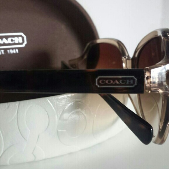 🚫SOLD🚫authentic coach sun glasses - Picture 3 of 4