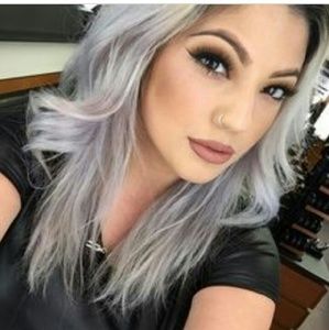 Meet your Posher, Myra