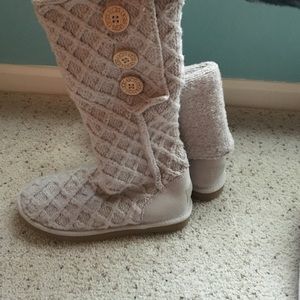 UGG Australia ivory knit boots