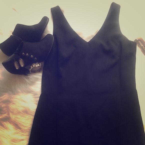 Jones New York LBT, perfect for any occasion!