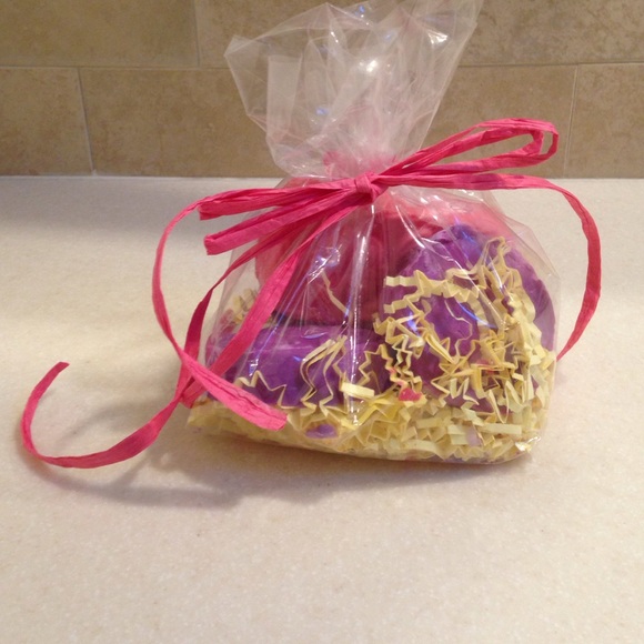 Goat milk and she's butter soap - Picture 1 of 3