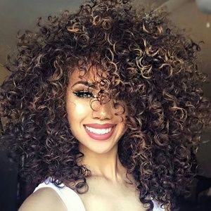 Meet your Posher, Marilyn