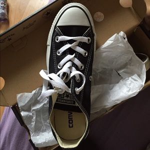 Black Converse Size 6