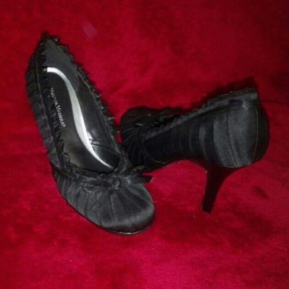 Shoes - Picture 4 of 4