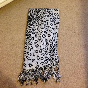 White and black cheetah scarf