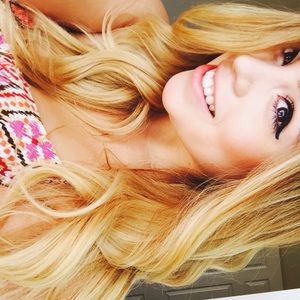 Meet your Posher, Karina