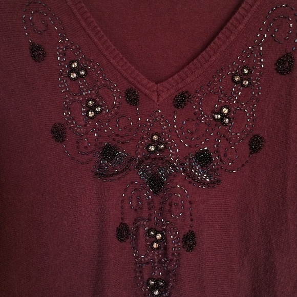 Size S burgundy LC sweater with beading - Picture 4 of 4
