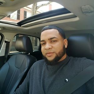 Meet your Posher, Cesar