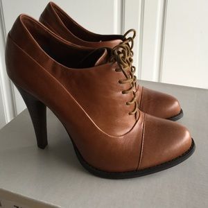 Oxford style heels