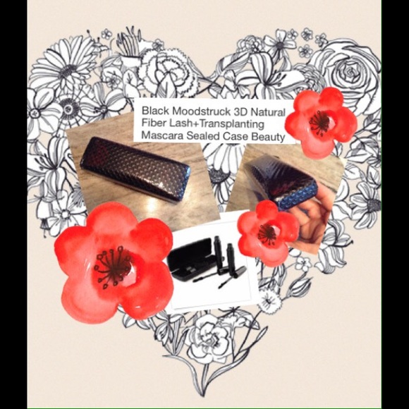 Black Moodstruck 3D!