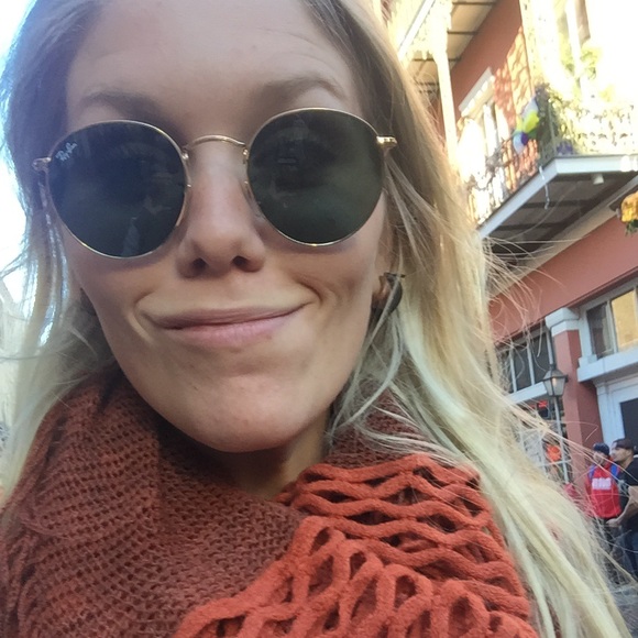 Meet your Posher, Julianna
