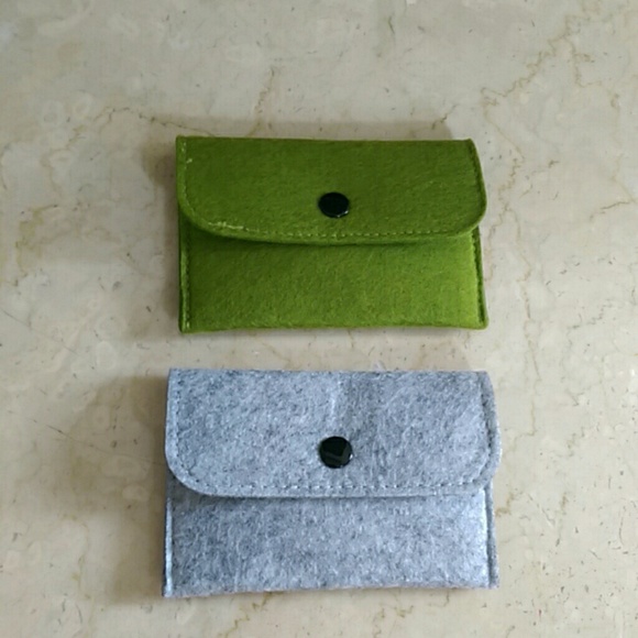2 Felt wool coins /name card holder