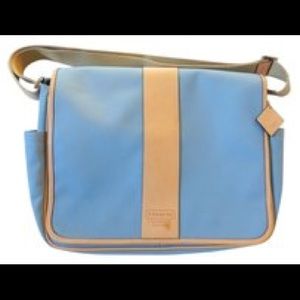 Coach large beautiful messenger/laptop bag!
