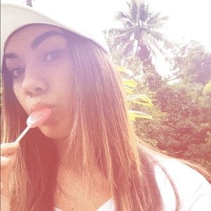 Meet your Posher, Natasha